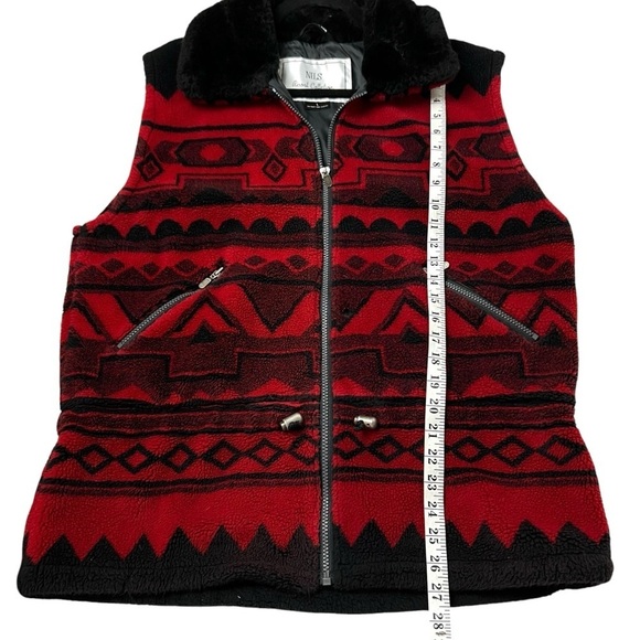 Nils Fleece Vest Women’s L Resort Collection Red Black Southwest Rodeo Winter ** - Picture 6 of 8